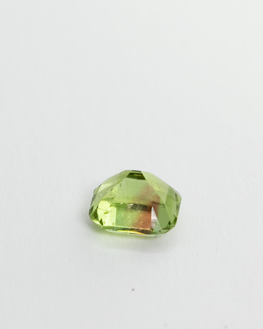 Двухцветный мятно-красный турмалин 2.6ct