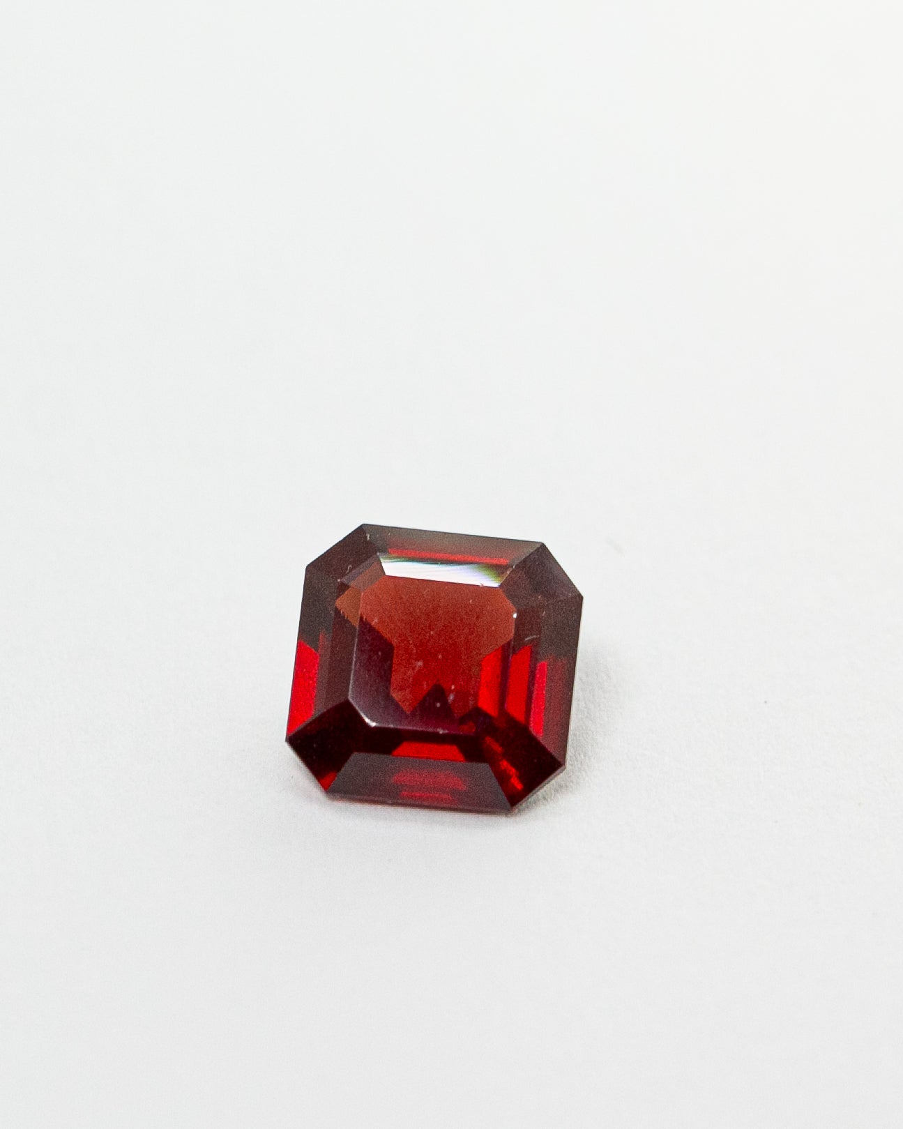 Гранат 3.4ct