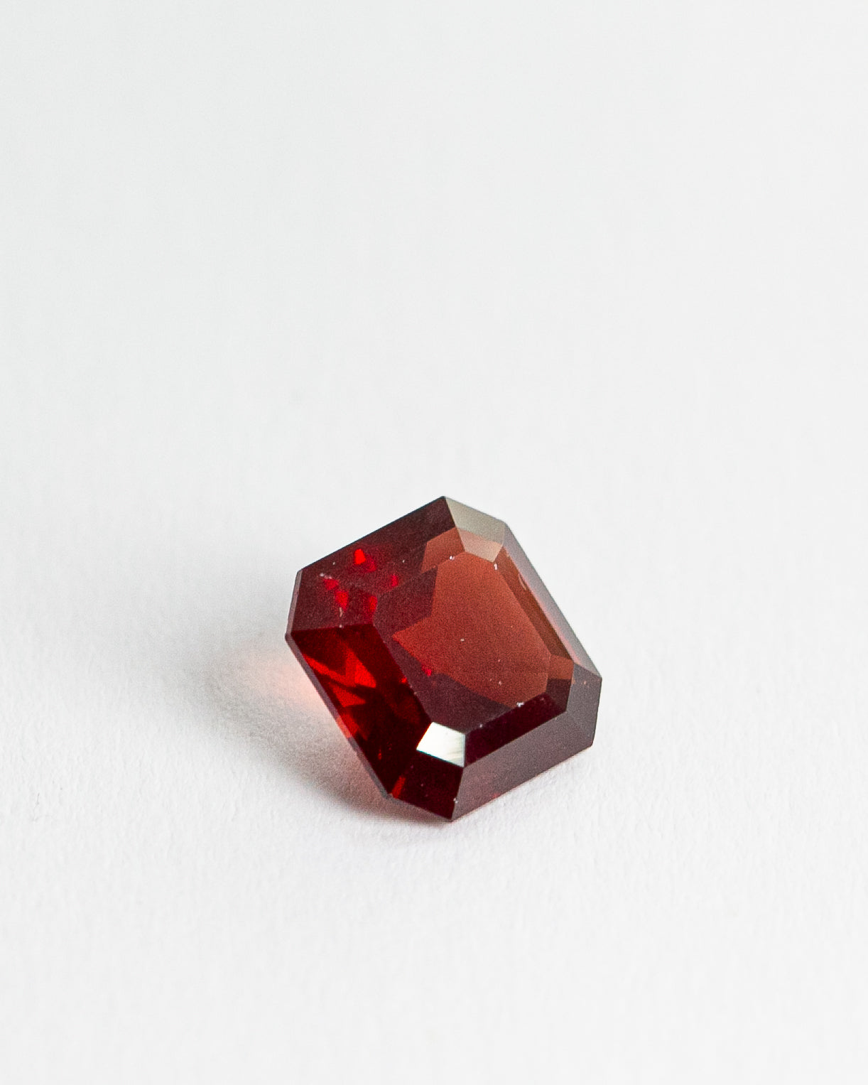 Гранат 3.4ct