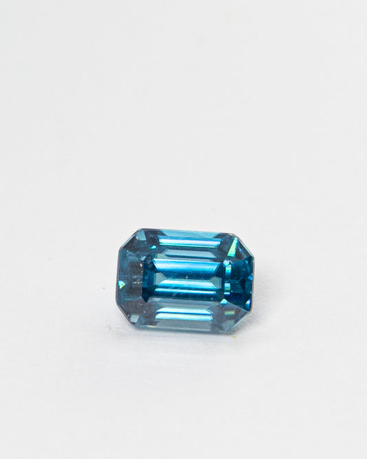 Голубой циркон 4.7ct