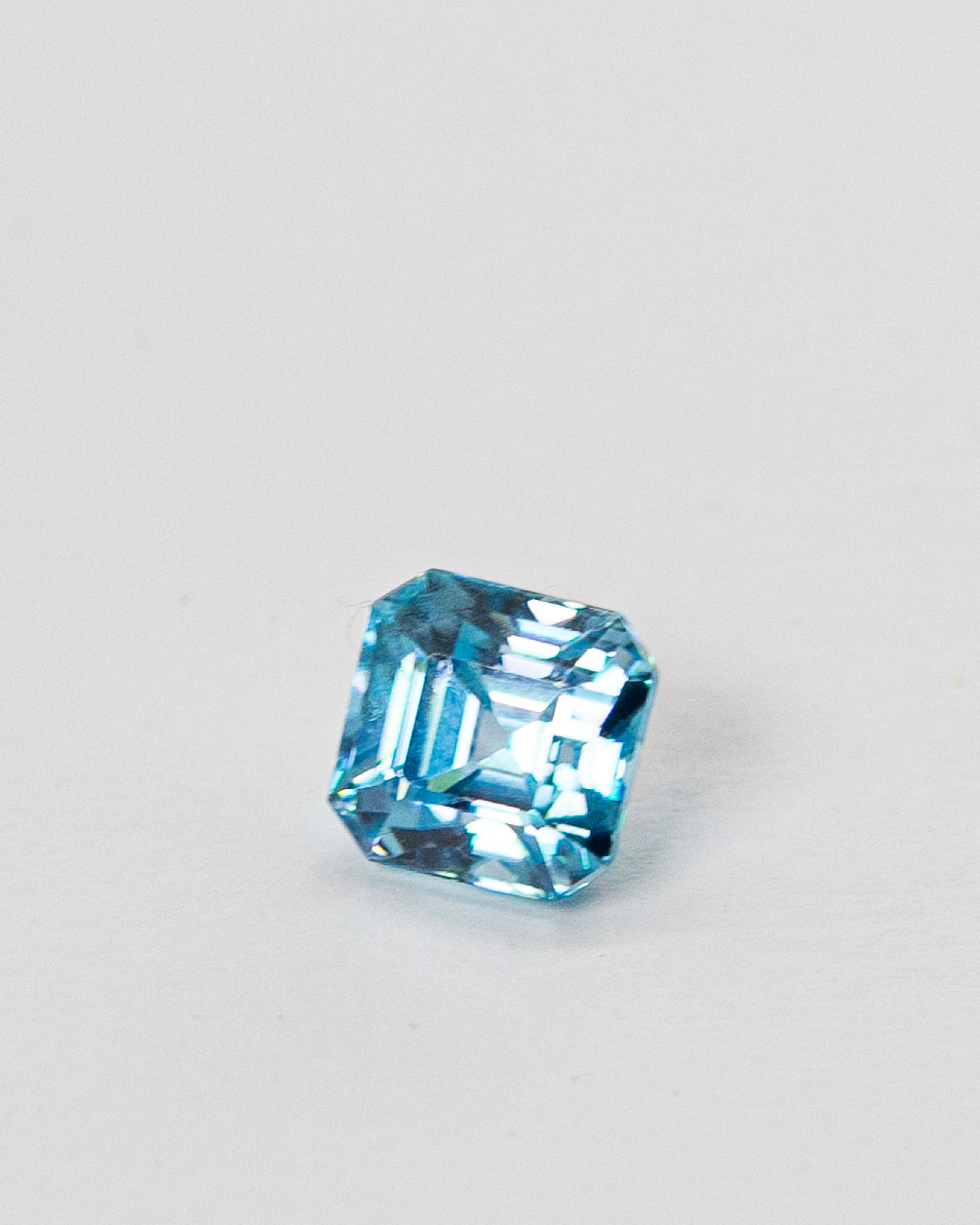 Blue Zircone 3.45ct