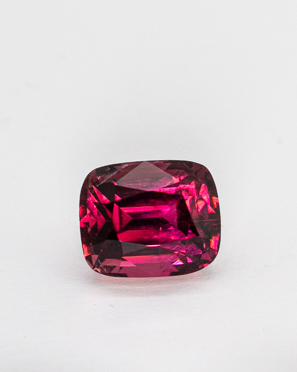 Турмалин цвета фуксия 6ct
