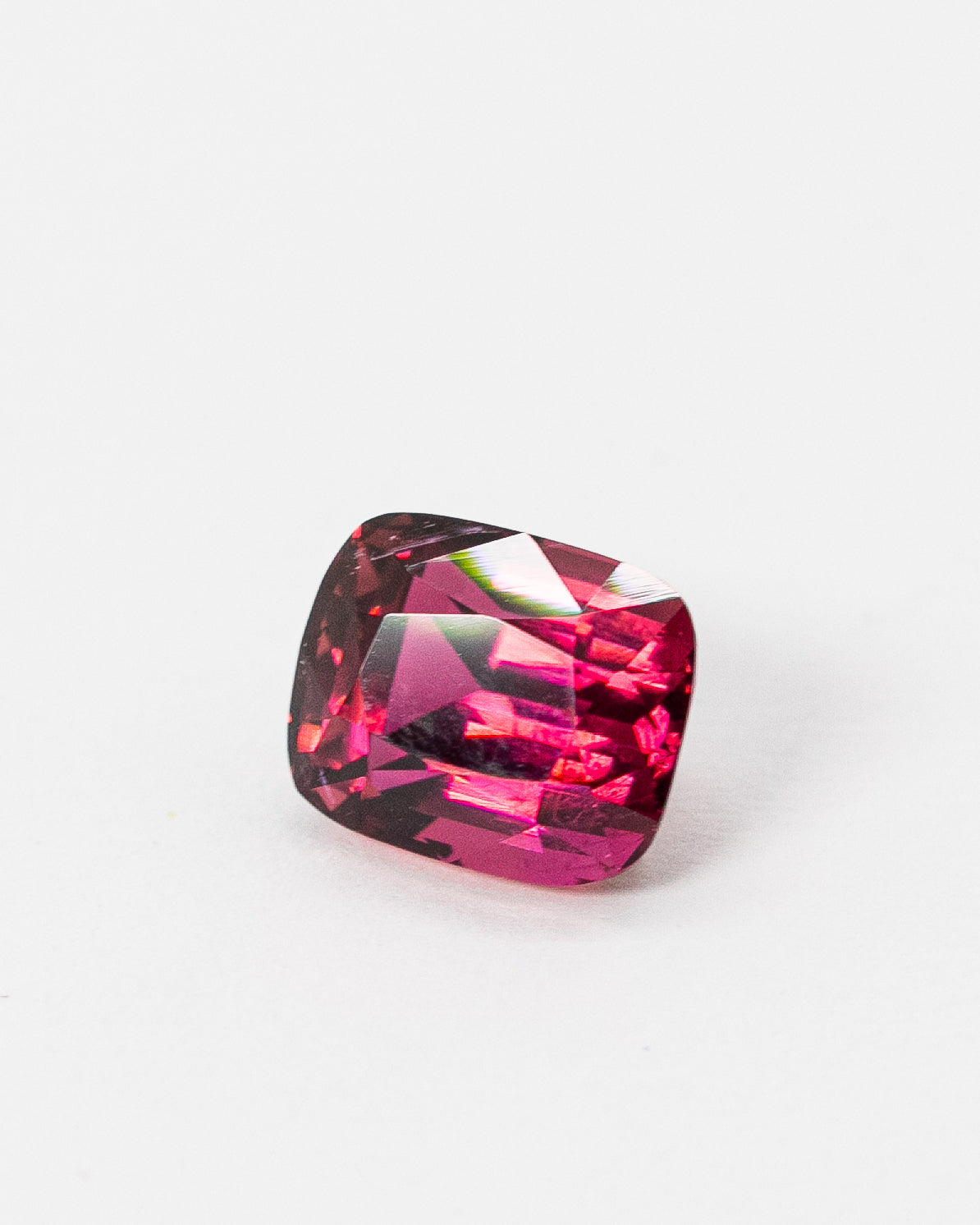 Турмалин цвета фуксия 6ct