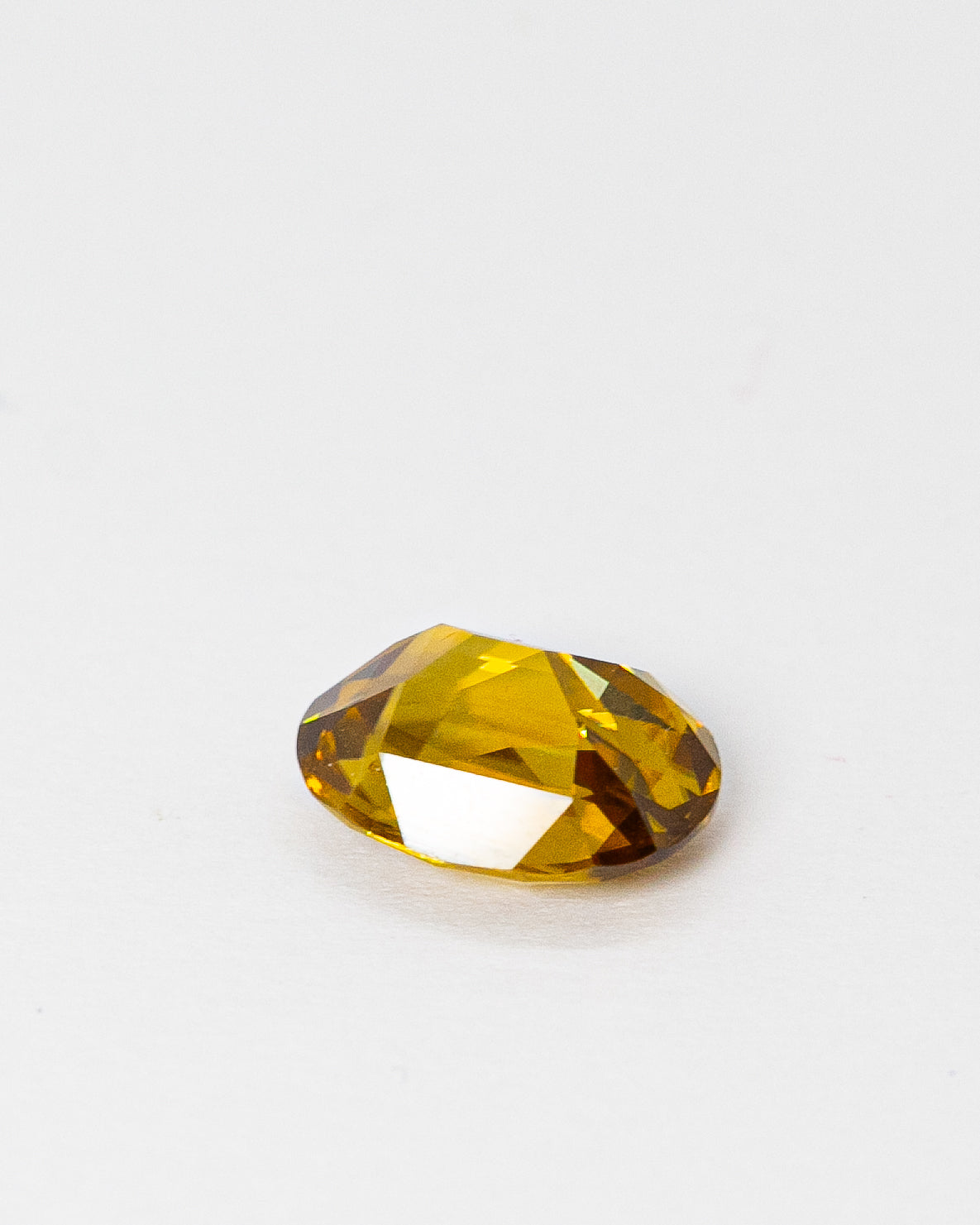 Golden Zircone 5.95ct