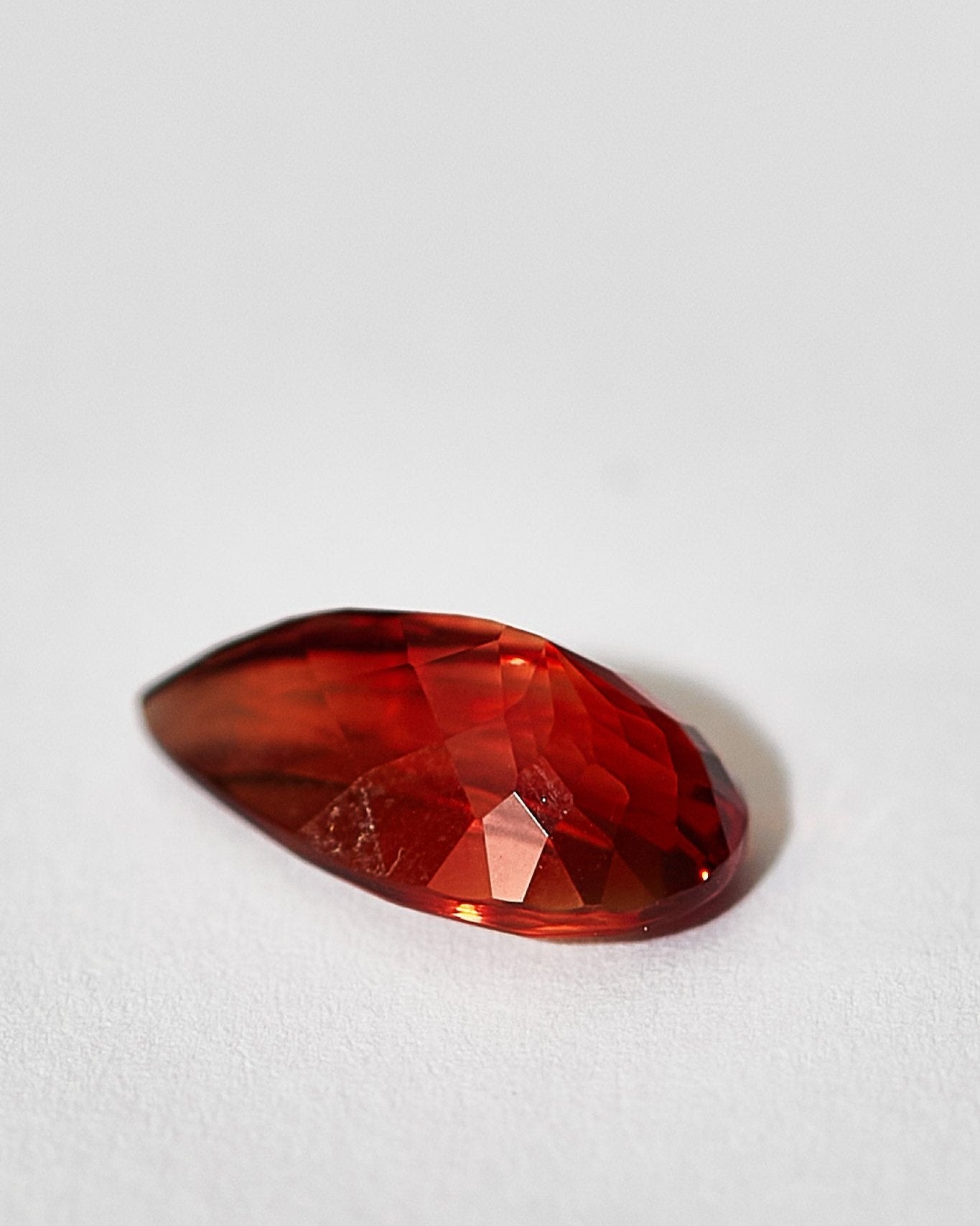 Солнечный камень 2.36ct