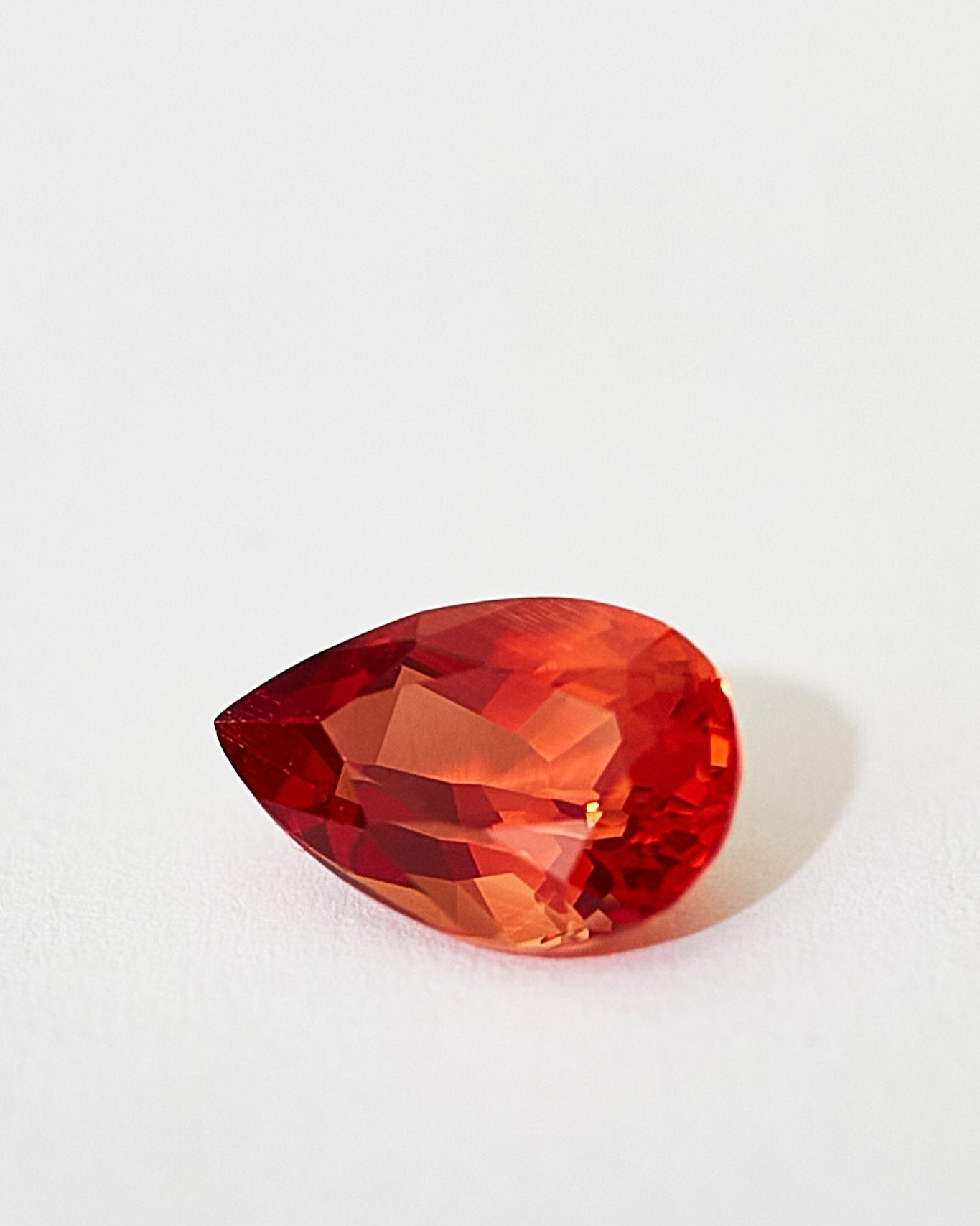 Солнечный камень 2.36ct