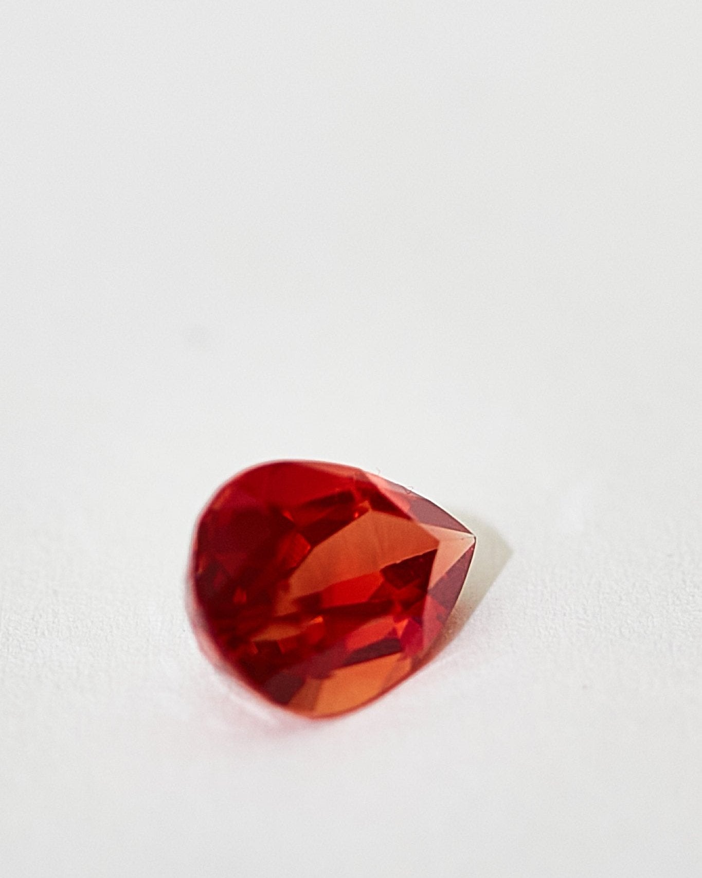 Солнечный камень 2.36ct