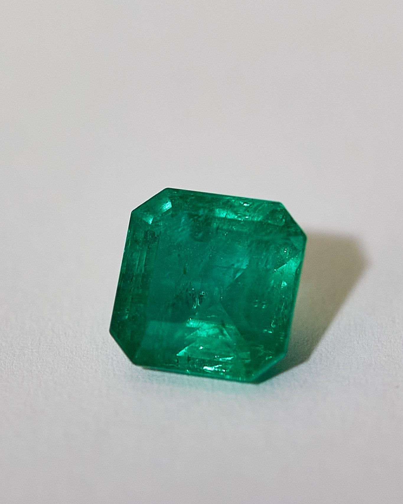 Emerald from Zambia (Minor Oil)