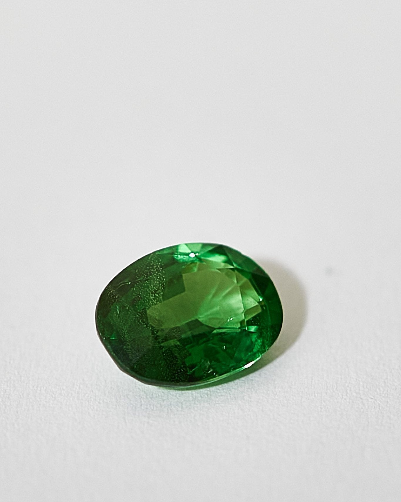 Гранат Тсаворит 2.4ct
