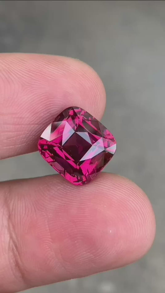 Garnet 9.37ct Cushion 11.4×10.7×8.2mm