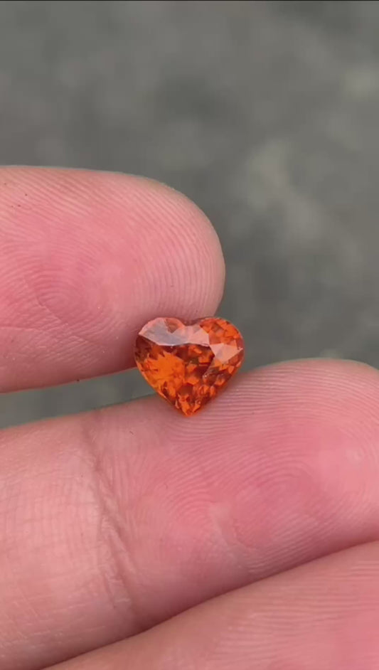 Garnet Spessartine 2.0ct Heart 7.4×8×5.3mm
