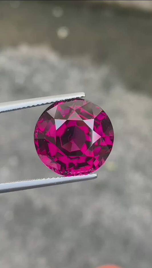 Garnet Umbalite 15.7ct