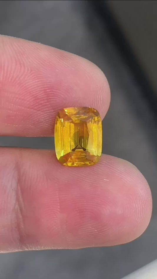 Sapphire 3.77ct Heated 10.36×8.28×4.50mm