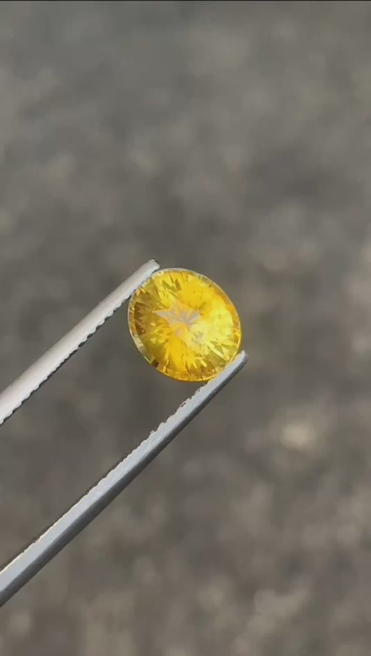 Sapphire 2.6ct Yellow Heated 8.6×7.3×5.5mm