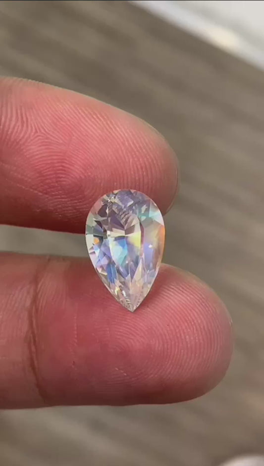 Moonstone Rainbow 5.15ct 13.7×8.8×8.4mm