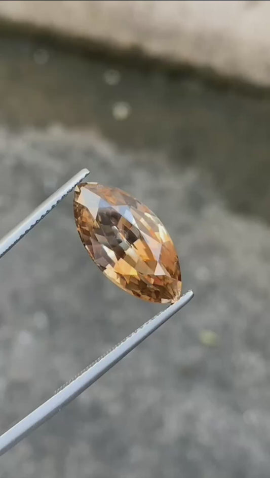 Zircon 11.0ct Marquise 18.7×9.4×6.9mm